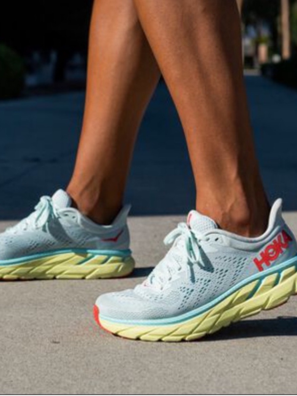 Hoka One One Women’s Clifton 7 Morning Mist/Hot Coral Size 8.5
